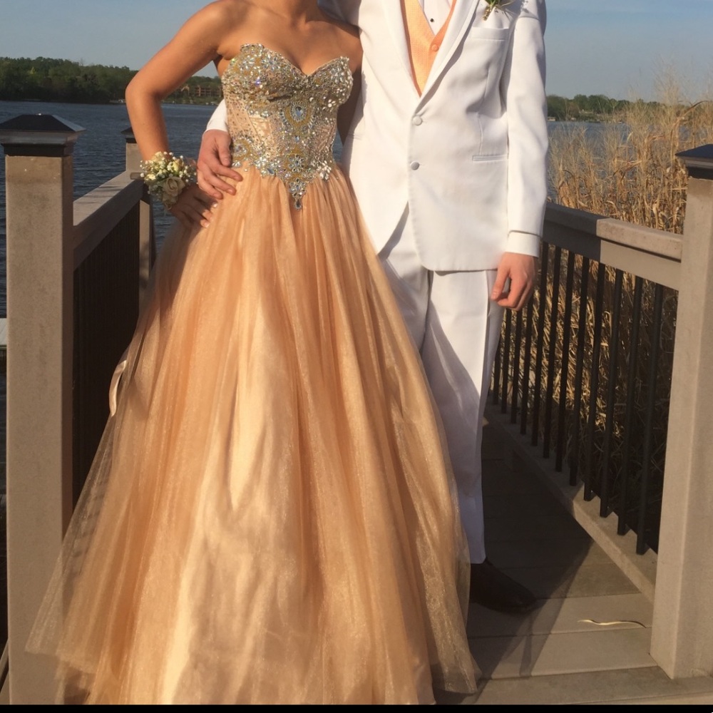 Prom Vienna Prom Dress